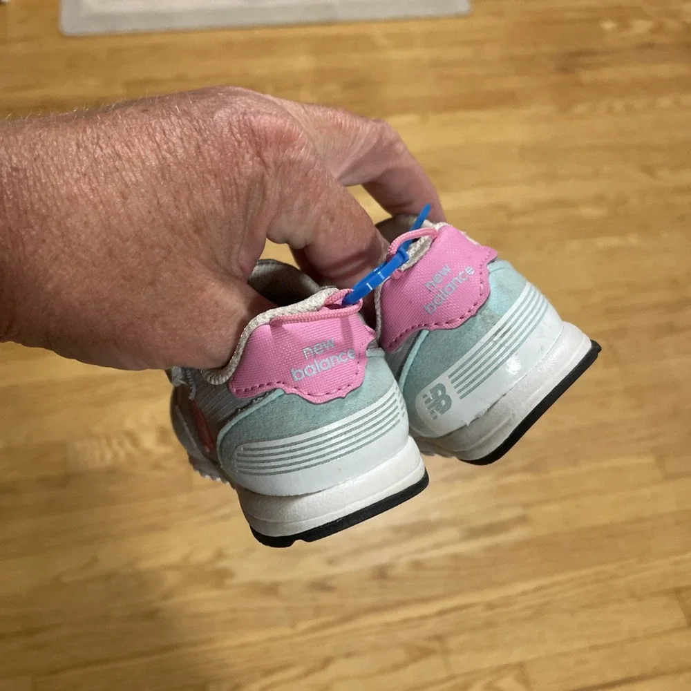 New Balances 515 No Tie Pink And Gray Suede Toddler Size 3 Sneakers
